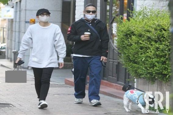 川口春奈と矢地裕介のお散歩デートの写真